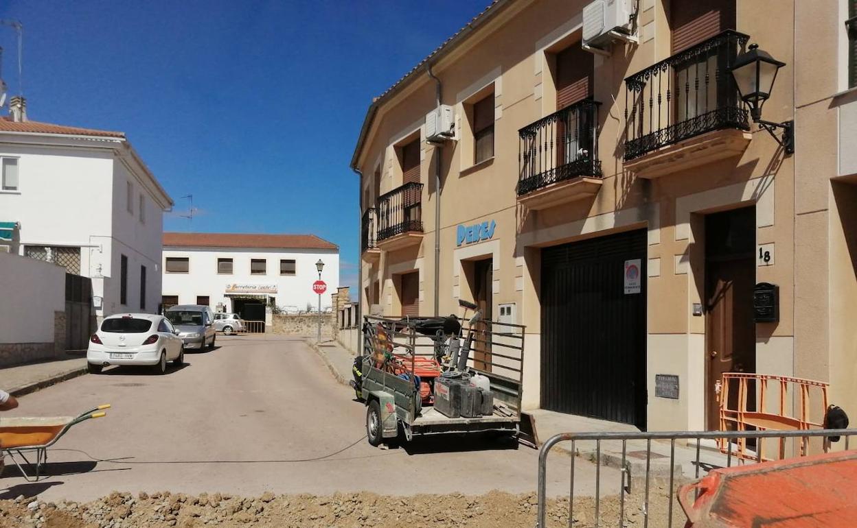 Zona cortada al tráfico por las obras. 