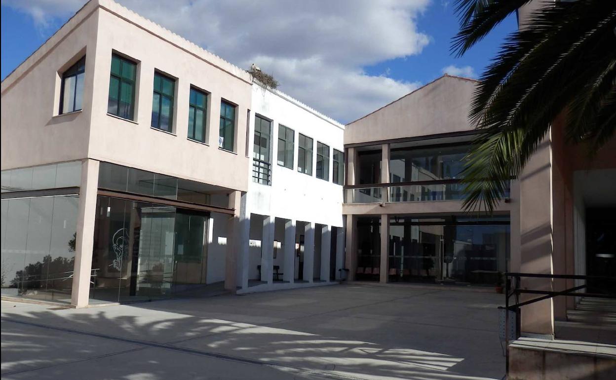 El Ayuntamiento se reúne esta tarde con los jóvenes para buscar alternativas a las fiestas canceladas