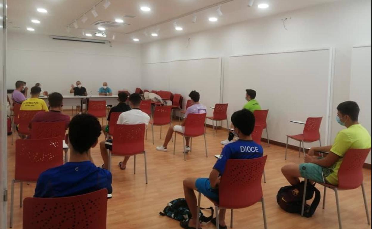 Reunión con los jóvenes del pasado martes. 