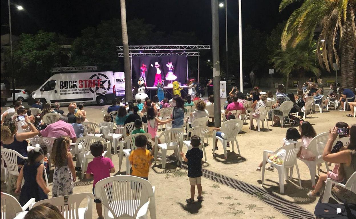 Comportamiento ejemplar de los más pequeños durante la Noche del Niño