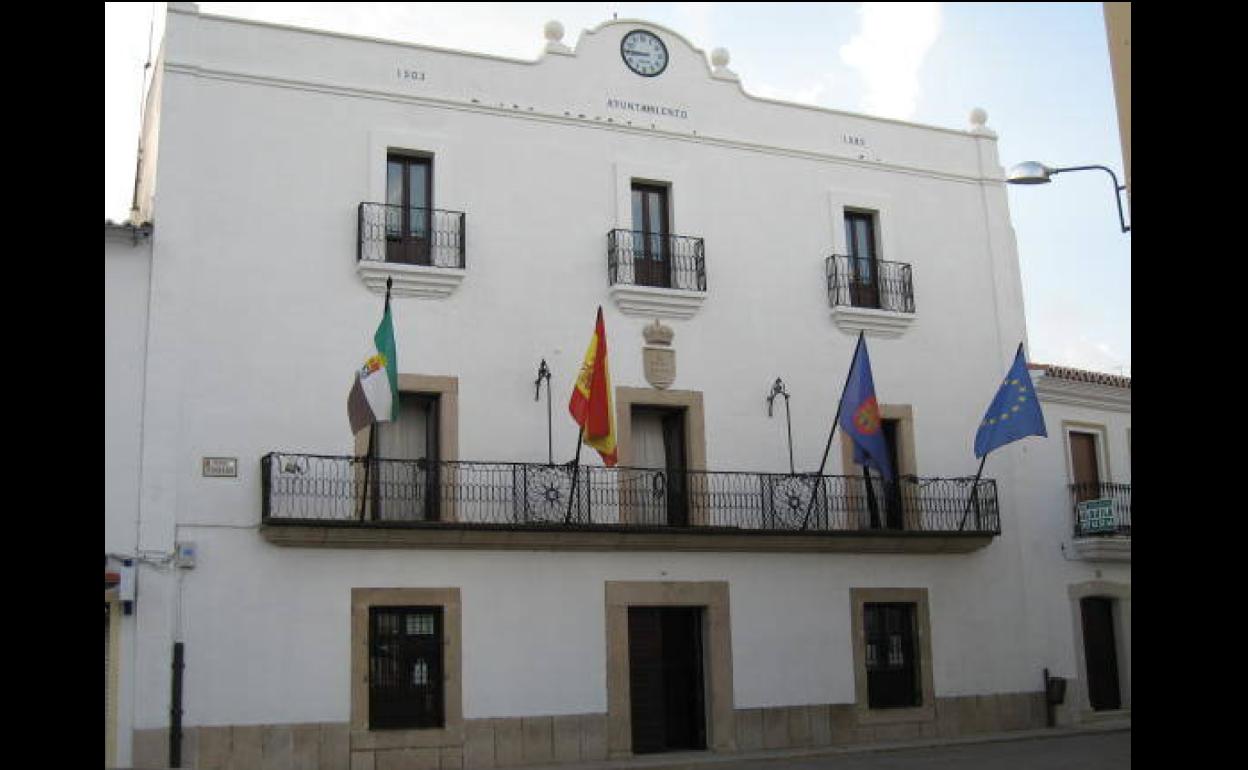 Malpartida de Cáceres continúa con 27 positivos activos a la espera de recibir los resultados de las PCR de ayer