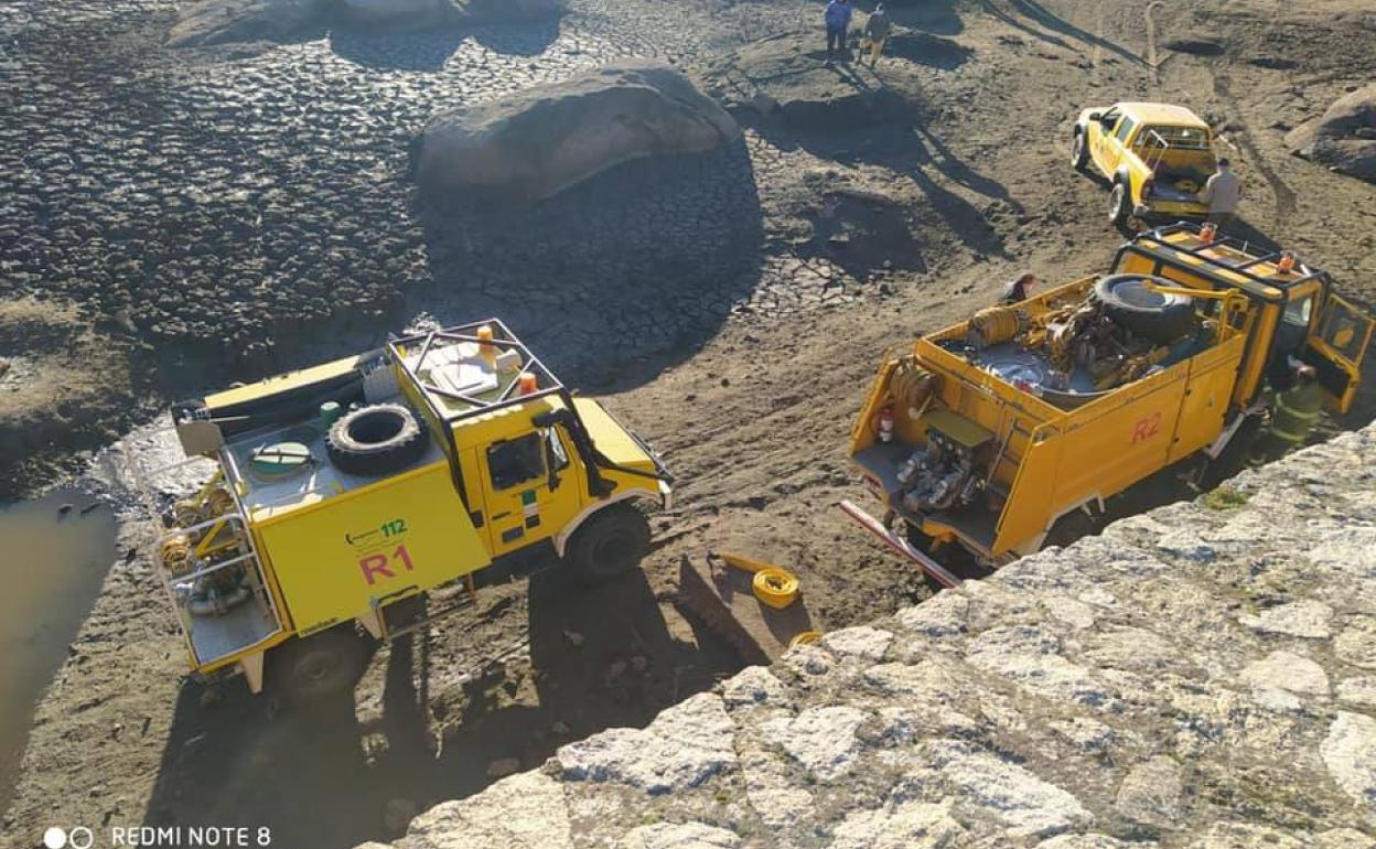 Camiones del Infoex en los Barruecos. 