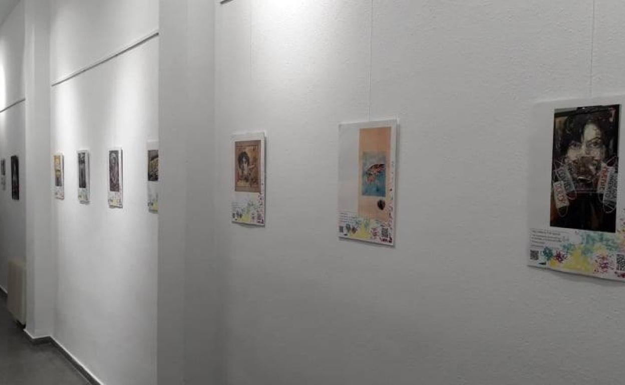 Exposición Cov Arte en la Casa de Cultura de Malpartida de Cáceres. 