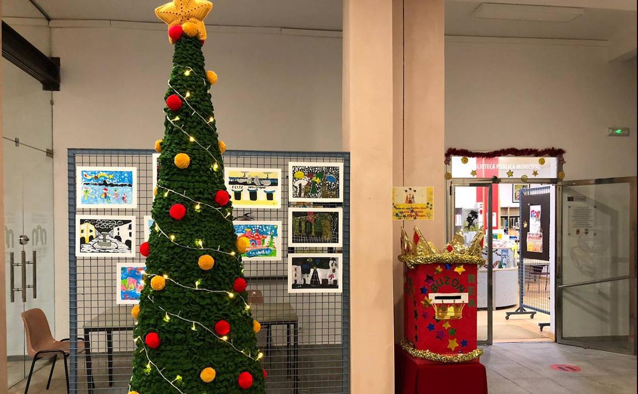 Buzón Real en la Casa de Cultura. 