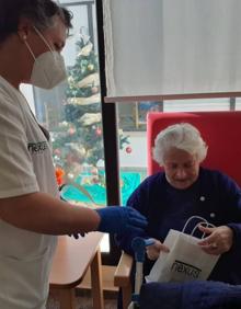 Imagen secundaria 2 - Los usuarios de la Residencia y del Centro de Día viven una Navidad ilusionada y sin virus