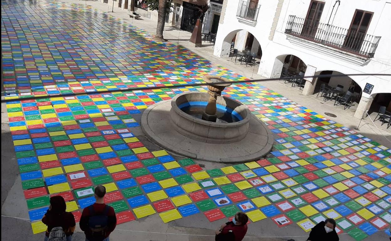 Mosaico en la Plaza Mayor. 