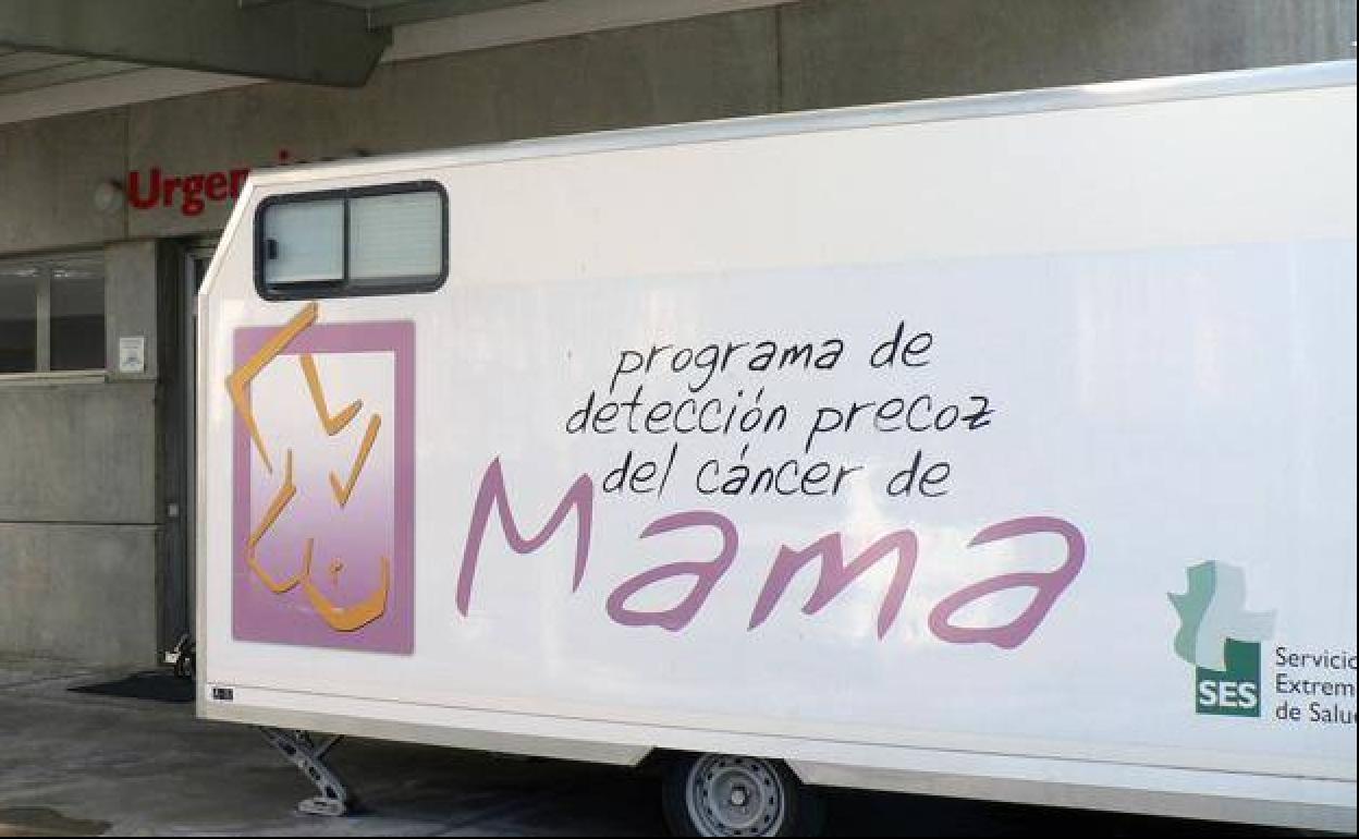 Unidad móvil del programa contrael cáncer de mama. 