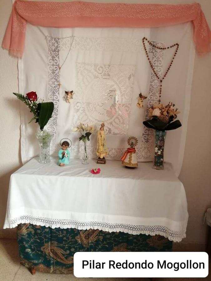 Cruz de Mayo de los Pisos Tutelados. 