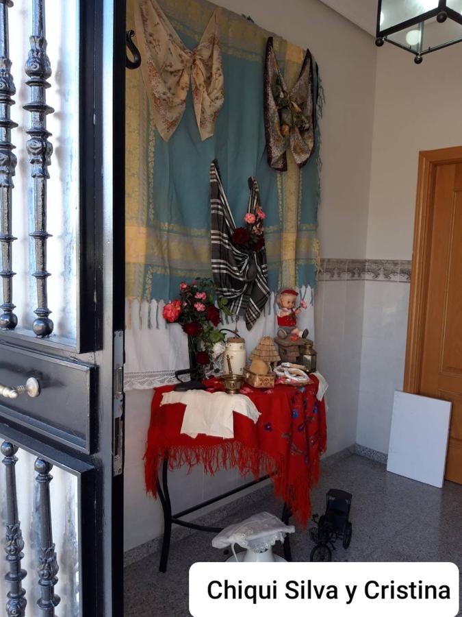 Cruz de Mayo de los Pisos Tutelados. 