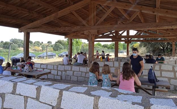 Imagen principal - Taller de educación ambiental en familia. 