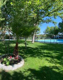 Imagen secundaria 2 - El Ayuntamiento ultima detalles para la apertura de la piscina municipal el próximo 11 de junio
