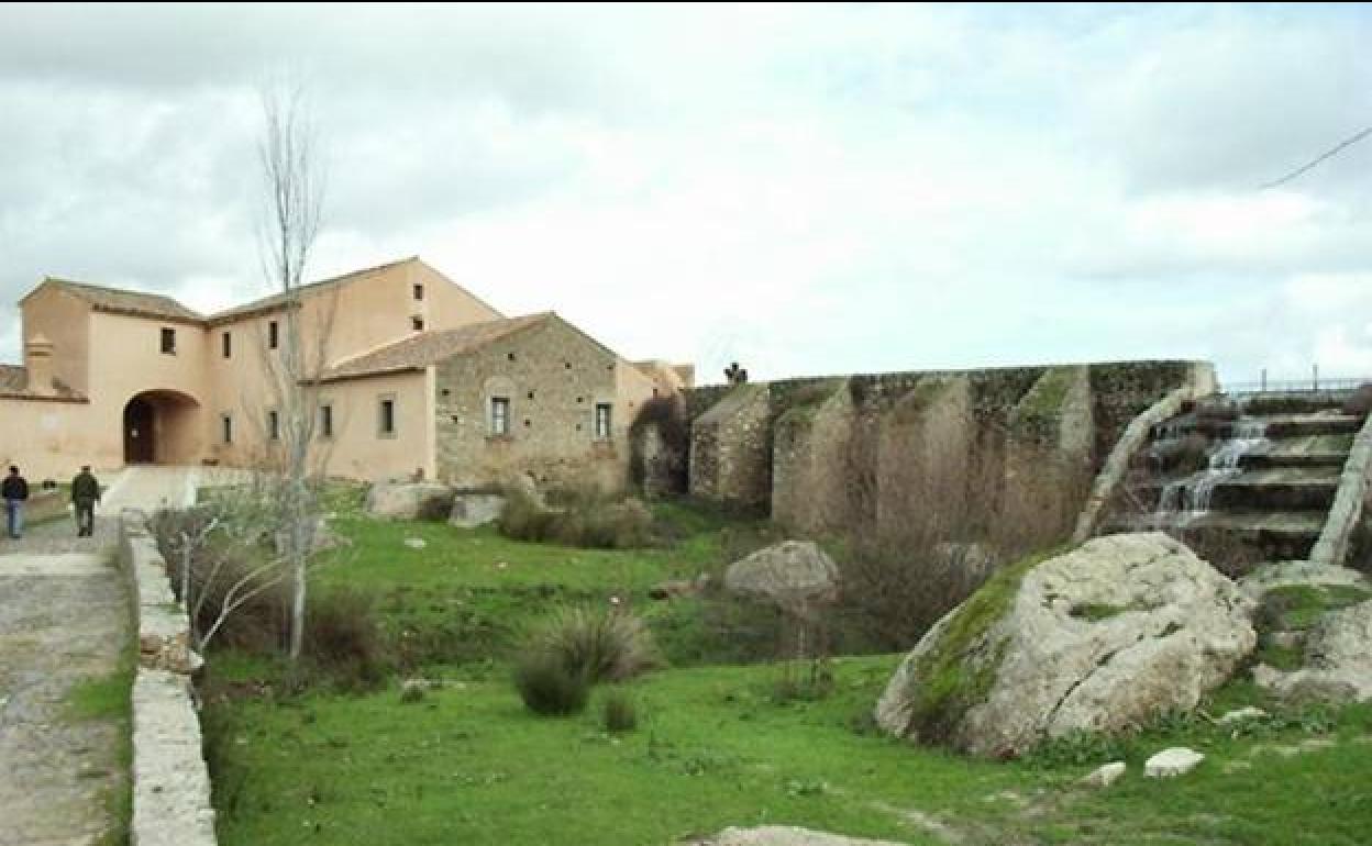 Entrada del Museo Vostell Malpartida. 