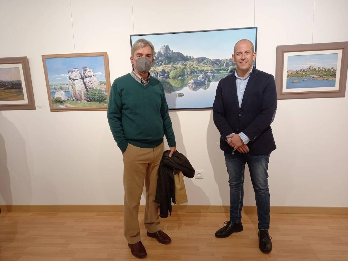 Inauguración de la exposición 'Figuas y Paisajes', de Alfonso Barriga García. 