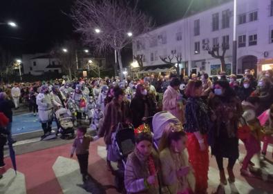 Imagen secundaria 1 - Pasacalles popular. 