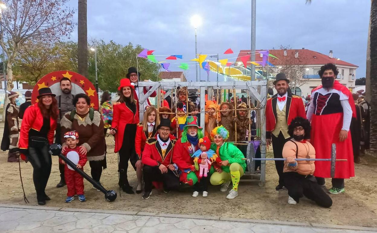 'Circo Mundial Omicron' y 'What a Pity' triunfan en el Carnaval malpartideño