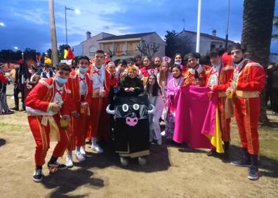 Imagen secundaria 1 - &#039;Circo Mundial Omicron&#039; y &#039;What a Pity&#039; triunfan en el Carnaval malpartideño