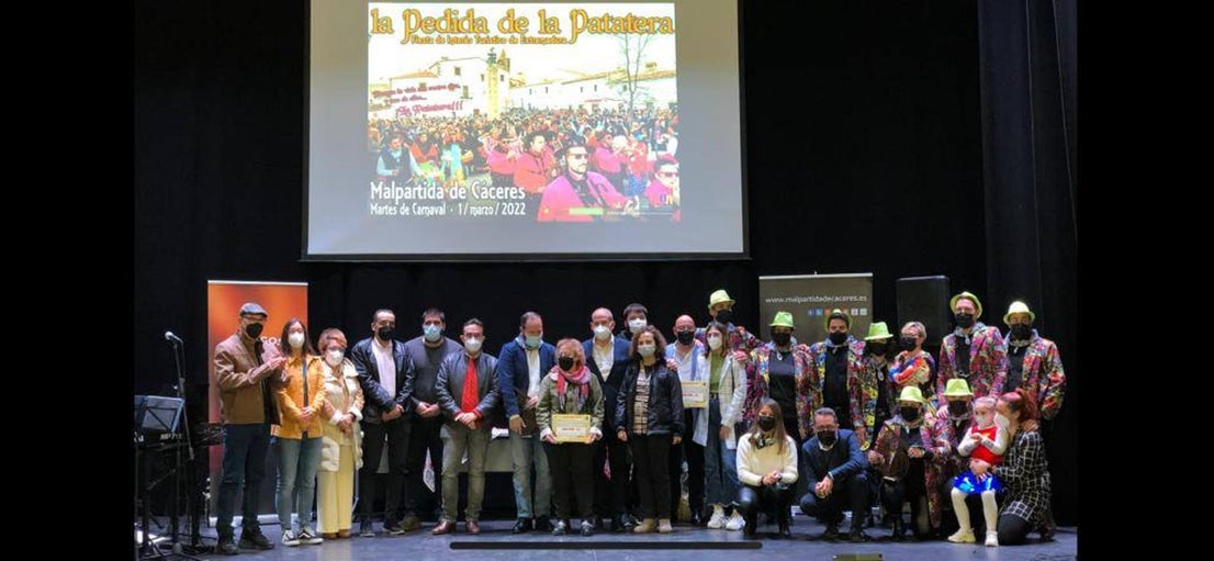 Premiados y autoridades en la V Gala de la Patatera.