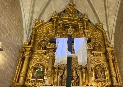 Imagen secundaria 1 - Malpartida de Cáceres sale a la calle para celebrar el Viernes Santo