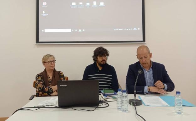 Imagen principal - Los malpartideños disfrutaron de varias actividades para celebrar el Día del Libro