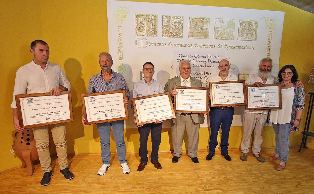 El malpartideño Gonzalo Gómez recibe a título póstumo el título de Maestro Artesano Emérito de Extremadura