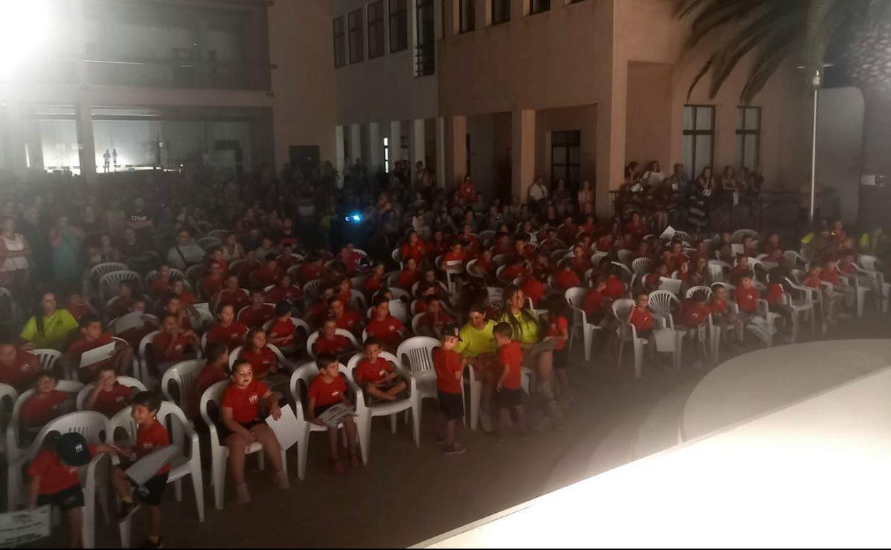 Gran asistencia a la clausura de La Tirolina
