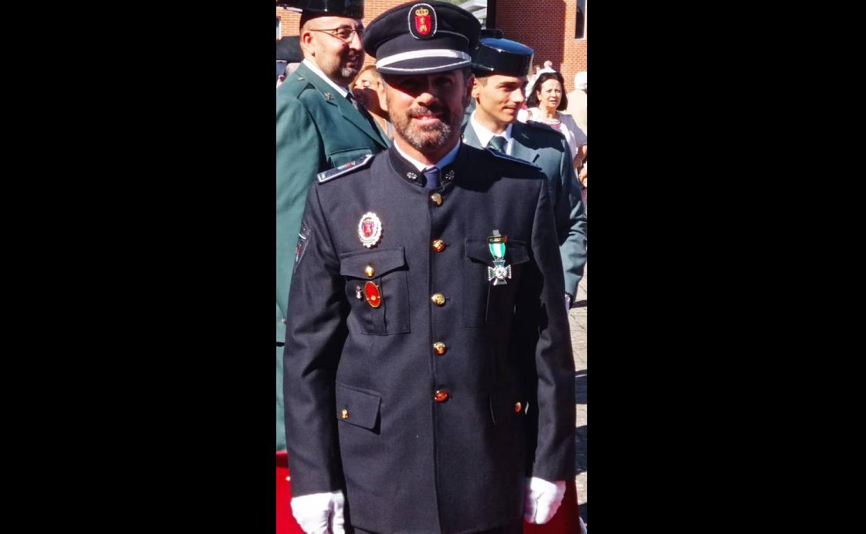 Alberto Moreno, Jefe de Policía de Malpartida de Cáceres, condecorado con la Cruz del Mérito de la Guardia Civil con distintivo blanco