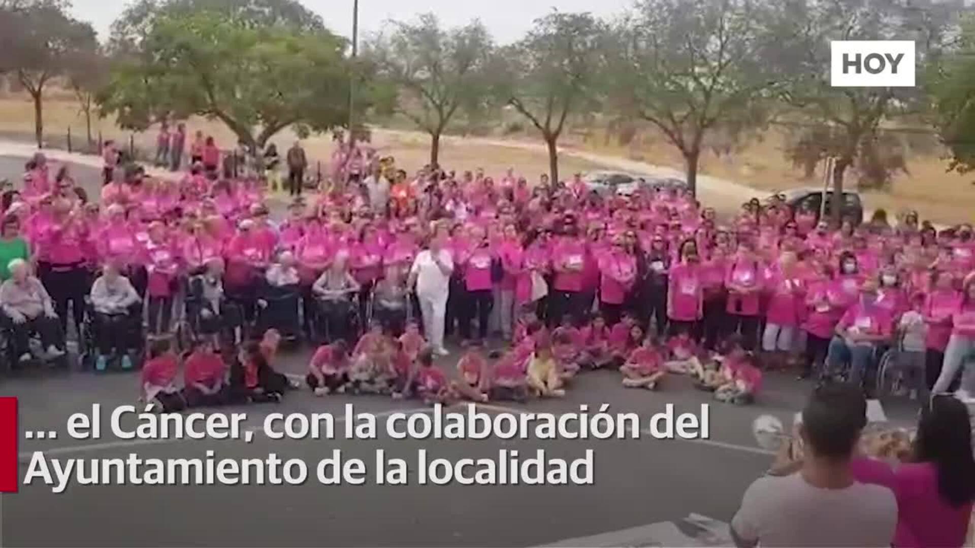 Malpartida de Cáceres volvió a teñir las calles de rosa contra el Cáncer de Mama 