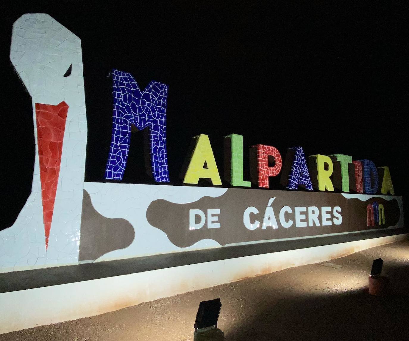 Letras promocionales con la nueva iluminación. 