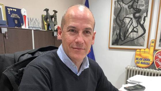 Alfredo Aguilera presenta la plataforma vecinal con la concurrirá a las próximas elecciones