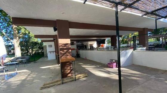 Firmado el contrato para la gestión de la Cafetería-Restaurante de la piscina de Malpartida de Cáceres