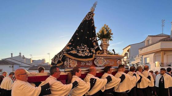 Fervor y recogimiento en el Jueves Santo de Malpartida de Cáceres