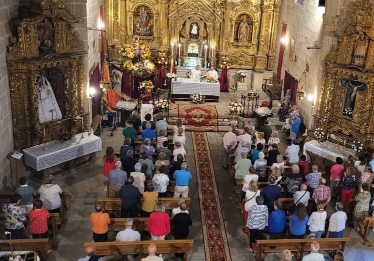 Imagen principal - Don Francisco Cerro recordó su infancia en el pregón en honor a San Isidro