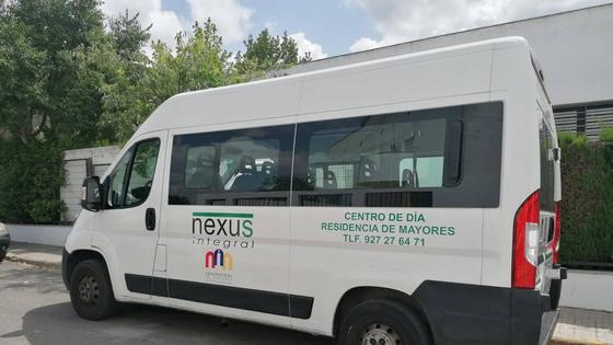 El Ayuntamiento facilita el desplazamiento para votar de las personas con movilidad reducida