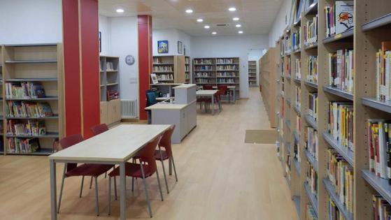 Comienza el horario de verano en la biblioteca pública