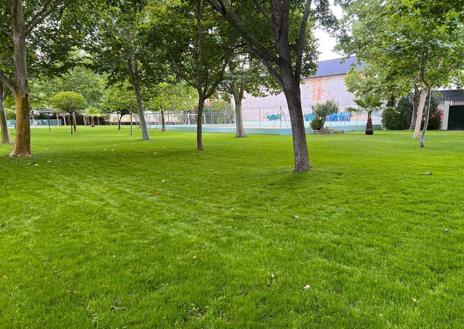 Imagen secundaria 1 - Recinto preparado para su apertura.