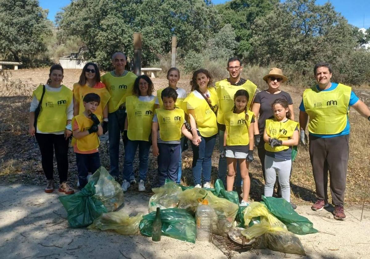 '1m2 contra la basuraleza' recogió 14 kilos de residuos en el paraje de San Isidro