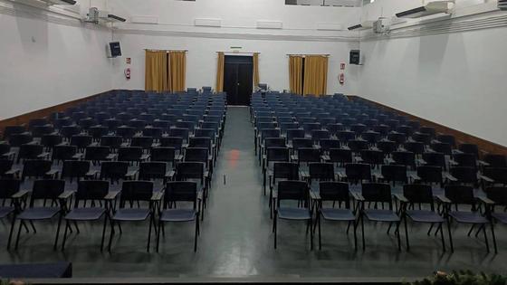 El Salón de Actos de la Casa de Cultura estrena sillas