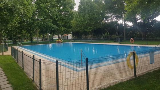 Los bonos de 10 baños para la piscina se obtienen en el Ayuntamiento