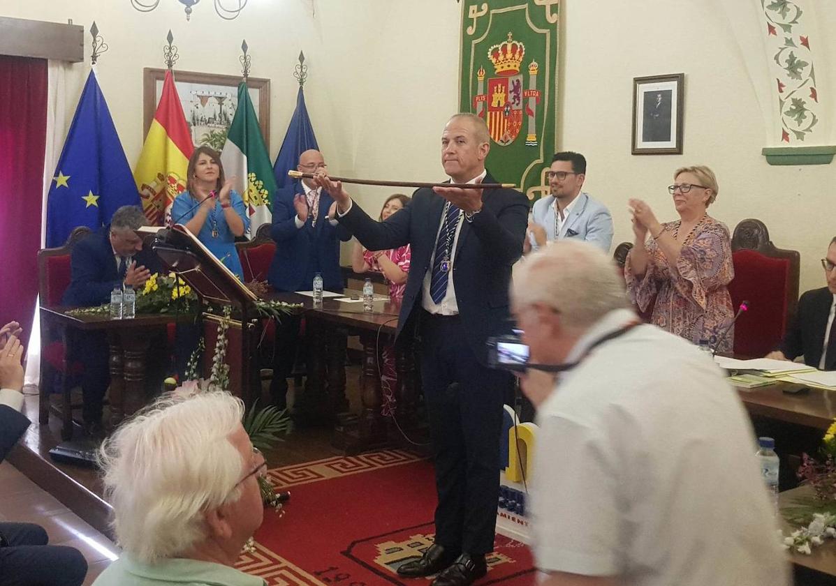 Alfredo Aguilera es investido alcalde para su cuarta legislatura
