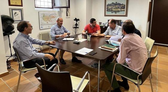 Las obras de la cubierta de las pistas de pádel comenzarán en agosto