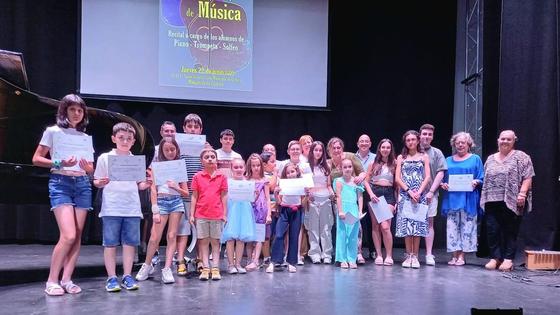 Los alumnos de piano, trompeta y solfeo ofrecen un recital de fin de curso