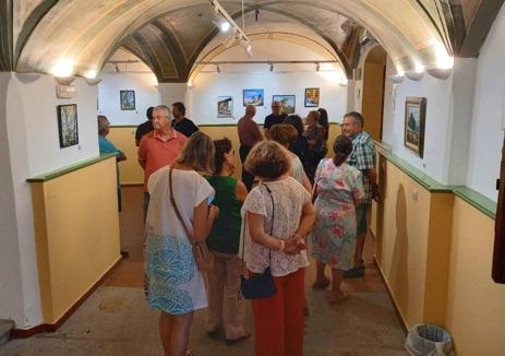 Imagen secundaria 1 - Imágenes de la inauguración. Debajo, el artista Francisco Domínguez. Cedidas