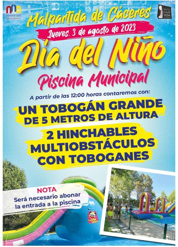 Hinchables y toboganes en la piscina para el Día del Niño