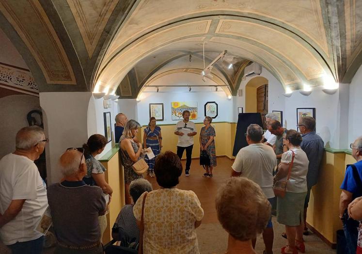 Imagen principal - Víctor González expone 'Utopías' en Casa Bernabé