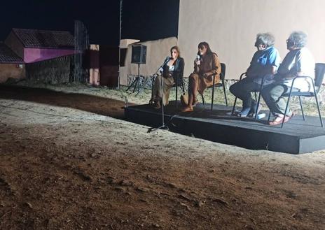 Imagen secundaria 1 - Plena Moon puso el broche de oro al festival &#039;Bajo las Estrellas 4&#039;