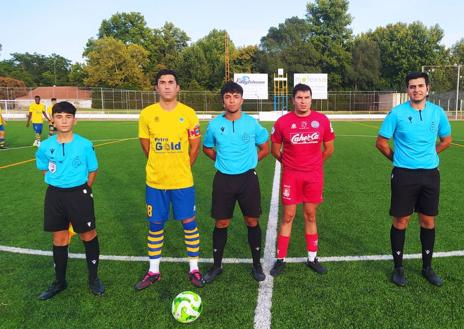 Imagen secundaria 1 - Malpartida homenajea a Esteban Escola durante el Trofeo Memorial &#039;Emiliano Pedrazo&#039;