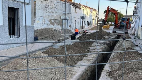 Continúan las obras de la calle Almírez
