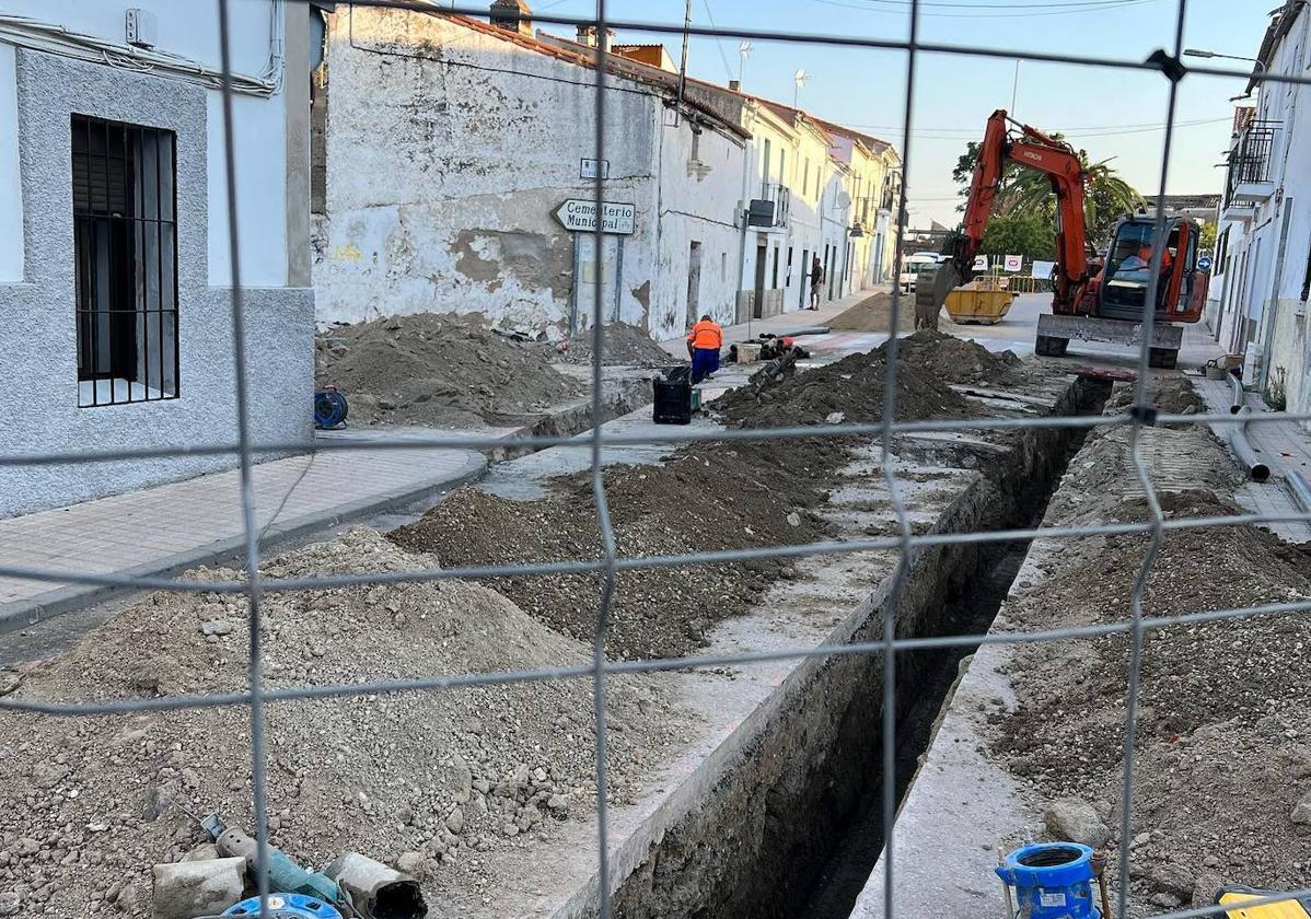 Continúan las obras de la calle Almírez