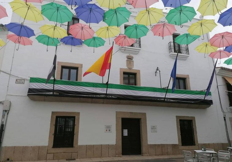 Izado de bandera y espectáculo musical para celebrar el Día de Extremadura en Malpartida de Cáceres