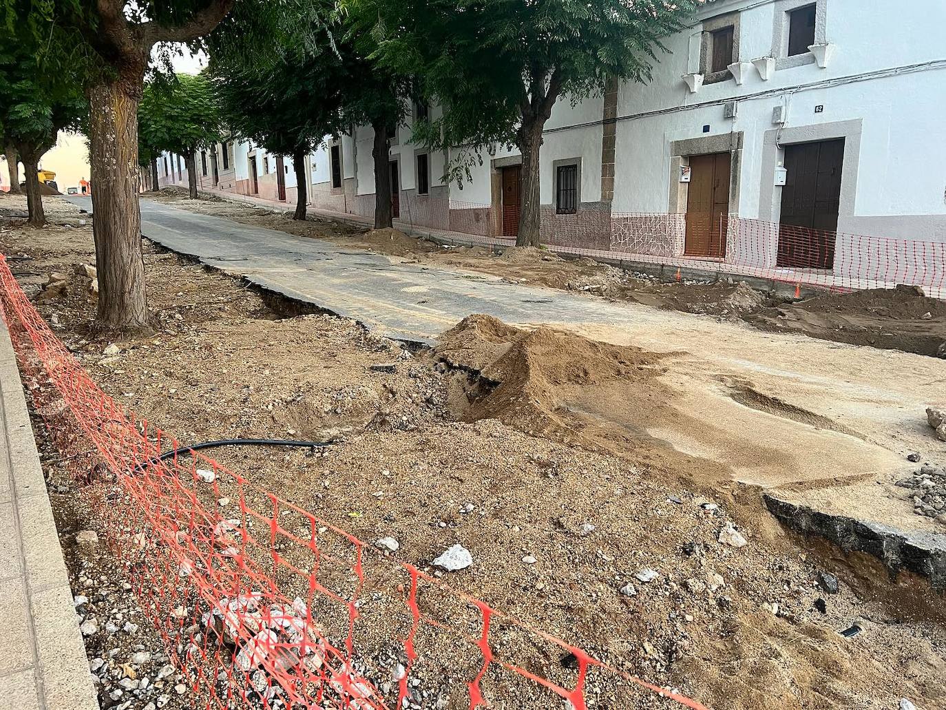 Imagen secundaria 1 - Avanzan las obras en la calle San Juan